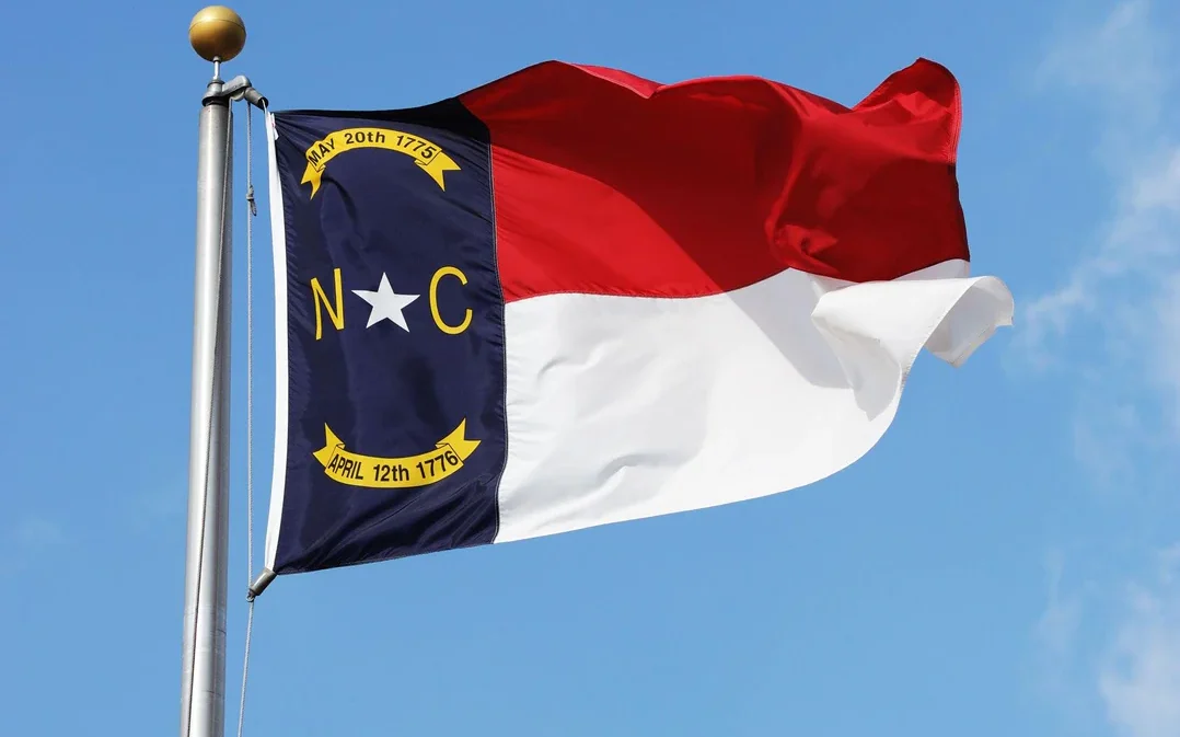 north carolina flag usa flag co 3 e1746050231670.webp.webp